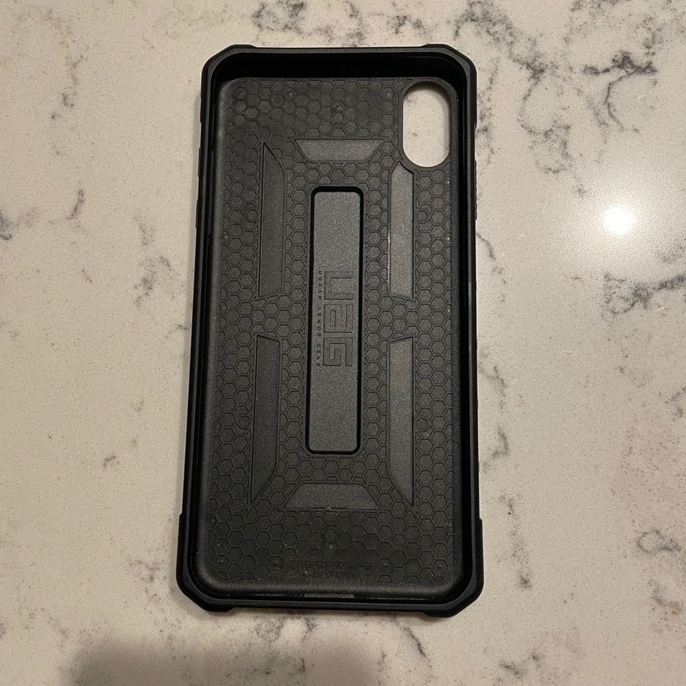 iPhone case - Picture 2 of 4